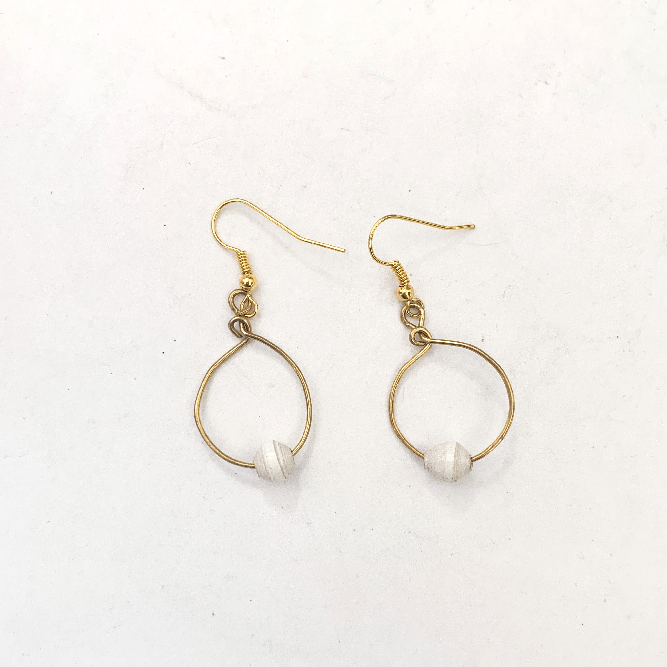 Small Twere Earrings - various colours/brass wire